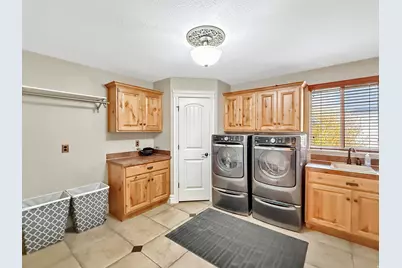 1076 W Mountain Orchard Dr, Pleasant View, UT 84414 - Photo 12