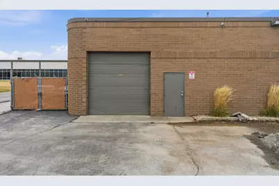 2170 S 3600 St W, West Valley, UT 84119 - Photo 6