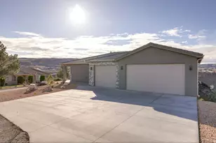 217 W Terrace Cir, Toquerville, UT 84774 - Photo 2