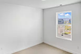 6921 W South Jordan Parkway, South Jordan, UT 84009 - Photo 16