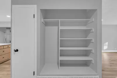 5951 S Sultan Cir W, Murray, UT 84107 - Photo 8