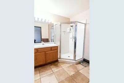 3646 W 8070 S, West Jordan, UT 84088 - Photo 18