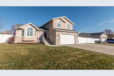 3646 W 8070 S, West Jordan, UT 84088 - Photo 2