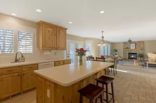 969 E Addington Cir S, Sandy, UT 84094 - Photo 12