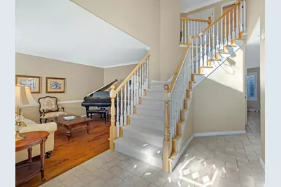 969 E Addington Cir S, Sandy, UT 84094 - Photo 2