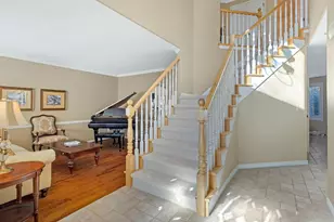 969 E Addington Cir S, Sandy, UT 84094 - Photo 2