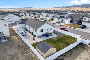 1217 E Pamela St, Eagle Mountain, UT 84005 - Photo 14