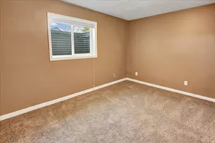 4374 S 2900 W, Roy, UT 84067 - Photo 18