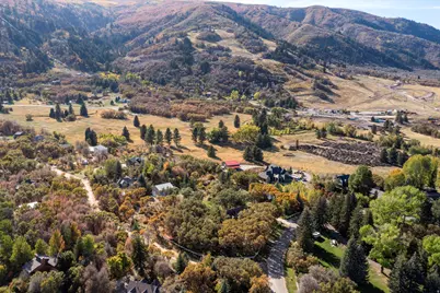 2679 Nordic Valley Dr #14, Eden, UT 84310 - Photo 4