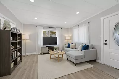 1350 W 300 N #29, Clearfield, UT 84015 - Photo 8