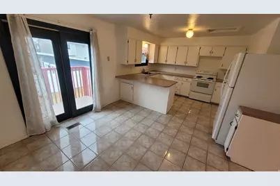 5489 W Cyclamen Ct S, West Jordan, UT 84081 - Photo 2