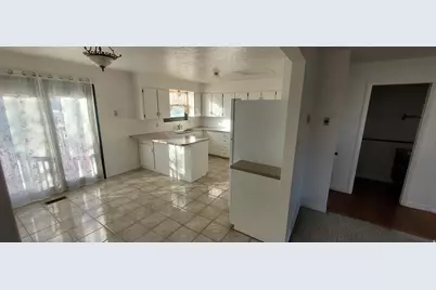 5489 W Cyclamen Ct S, West Jordan, UT 84081 - Photo 8