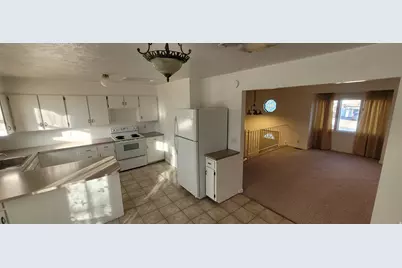 5489 W Cyclamen Ct S, West Jordan, UT 84081 - Photo 6
