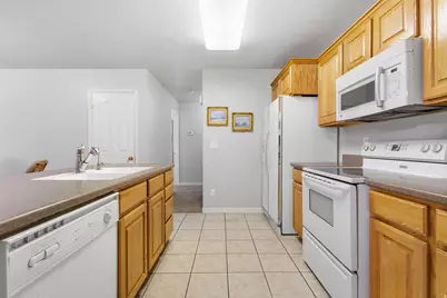 660 N 1340 E #8, Fruit Heights, UT 84037 - Photo 10