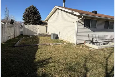 686 N 835 W, Orem, UT 84057 - Photo 36