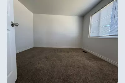 686 N 835 W, Orem, UT 84057 - Photo 8