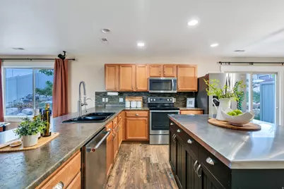 291 W Kestrel Dr, Saratoga Springs, UT 84045 - Photo 6