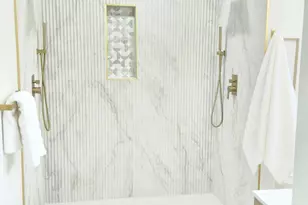 2099 E Worchester Dr S, Cottonwood Heights, UT 84121 - Photo 12