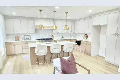 2099 E Worchester Dr S, Cottonwood Heights, UT 84121 - Photo 2