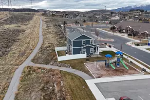 9288 N Tampa Dr, Eagle Mountain, UT 84005 - Photo 8