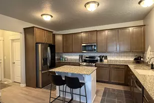 9288 N Tampa Dr, Eagle Mountain, UT 84005 - Photo 10