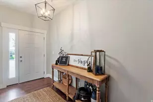 2146 W 5600 S, Roy, UT 84067 - Photo 4