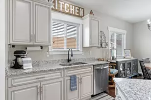 2146 W 5600 S, Roy, UT 84067 - Photo 12