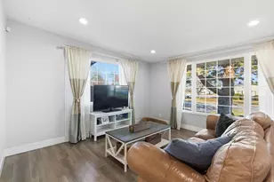 581 W Greenleaf Dr S, Murray, UT 84123 - Photo 4