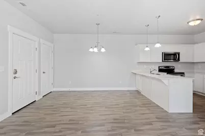 633 N Sun Peak Dr W, Vineyard, UT 84059 - Photo 8