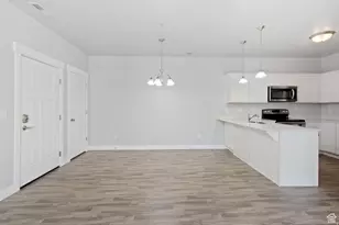 633 N Sun Peak Dr W, Vineyard, UT 84059 - Photo 8