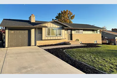 1184 E Valhalla Dr, Clearfield, UT 84015 - Photo 2