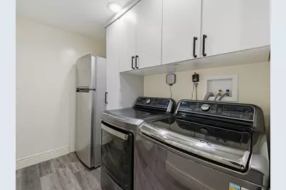 2117 E Rolling Knolls Way, Cottonwood Heights, UT 84121 - Photo 58