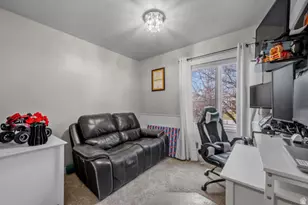 2330 E 2400 N, Layton, UT 84040 - Photo 34