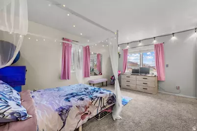 2330 E 2400 N, Layton, UT 84040 - Photo 30