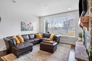 832 S Edgewater Ct, Huntsville, UT 84317 - Photo 6