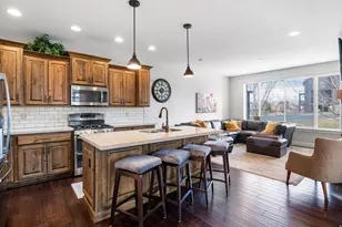 832 S Edgewater Ct, Huntsville, UT 84317 - Photo 8