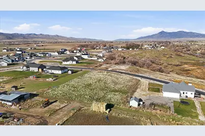 13275 N Brookside Dr #12, Garland, UT 84312 - Photo 2