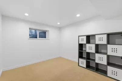 2136 S Elaine Dr E, Bountiful, UT 84010 - Photo 42