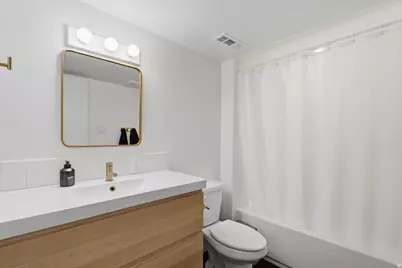 2136 S Elaine Dr E, Bountiful, UT 84010 - Photo 46