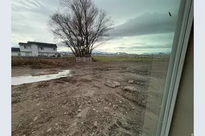 760 E 1250 S, Hyrum, UT 84319 - Photo 10