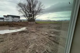 760 E 1250 S, Hyrum, UT 84319 - Photo 10