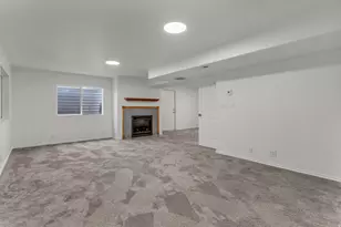 9203 S Holly Lily Ln, West Jordan, UT 84081 - Photo 4