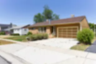 422 W 4800 S, Washington Terrace, UT 84405 - Photo 2