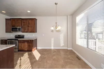 4088 E Oakland Hills Dr, Eagle Mountain, UT 84005 - Photo 10
