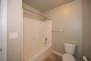 4088 E Oakland Hills Dr, Eagle Mountain, UT 84005 - Photo 30