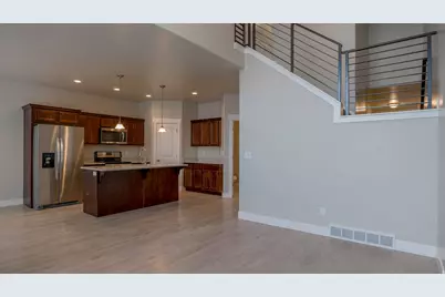 1783 N 3870 W, Lehi, UT 84043 - Photo 2