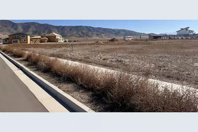 1448 E Jasmine St S #307, Eagle Mountain, UT 84005 - Photo 4