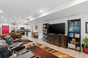 6633 W Indigo Dr, Herriman, UT 84096 - Photo 40