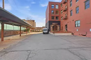 327 W 200 S, Salt Lake City, UT 84101 - Photo 38