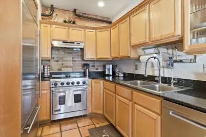 327 W 200 S #301, Salt Lake City, UT 84101 - Photo 8